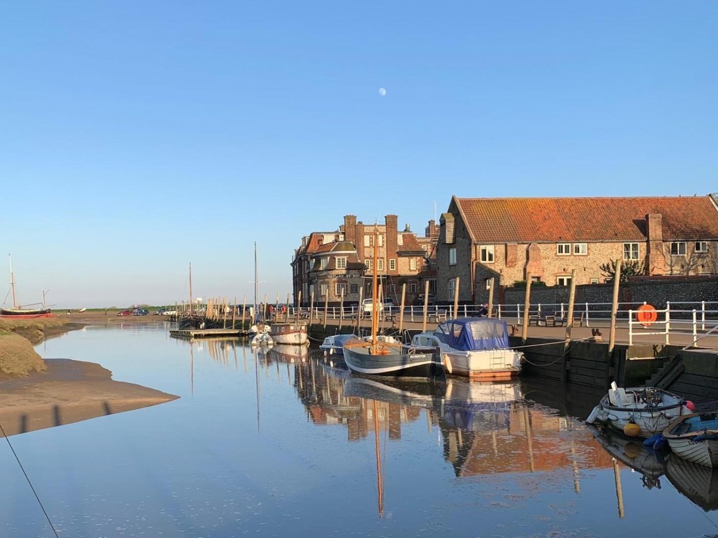 Saltkettle In Blakeney, Sleeping 12 In 5 Bedrooms Blakeney  Exterior photo